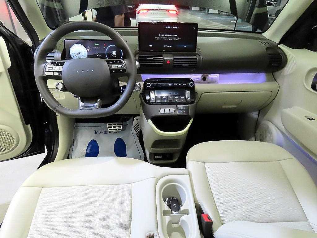 HYUNDAI Casper - Vista 10