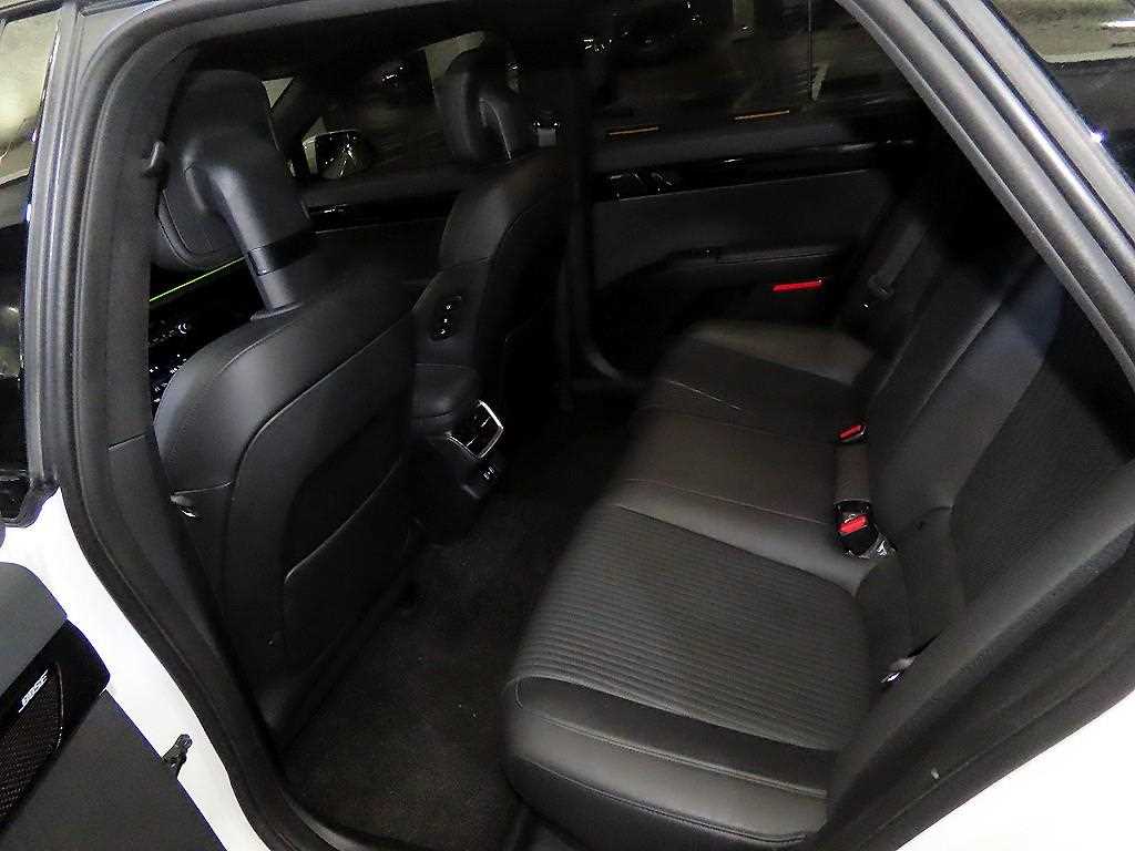 HYUNDAI Grandeur - Vista 7