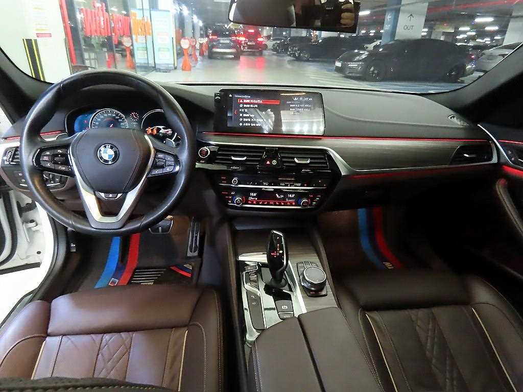 BMW 5 Series - Vista 10