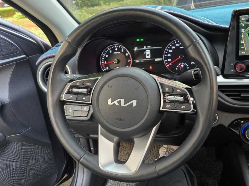 KIA K3 - Vista 9