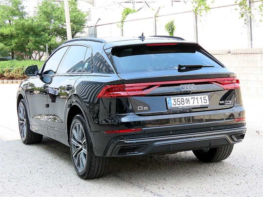 Audi Q8 - Vista 3