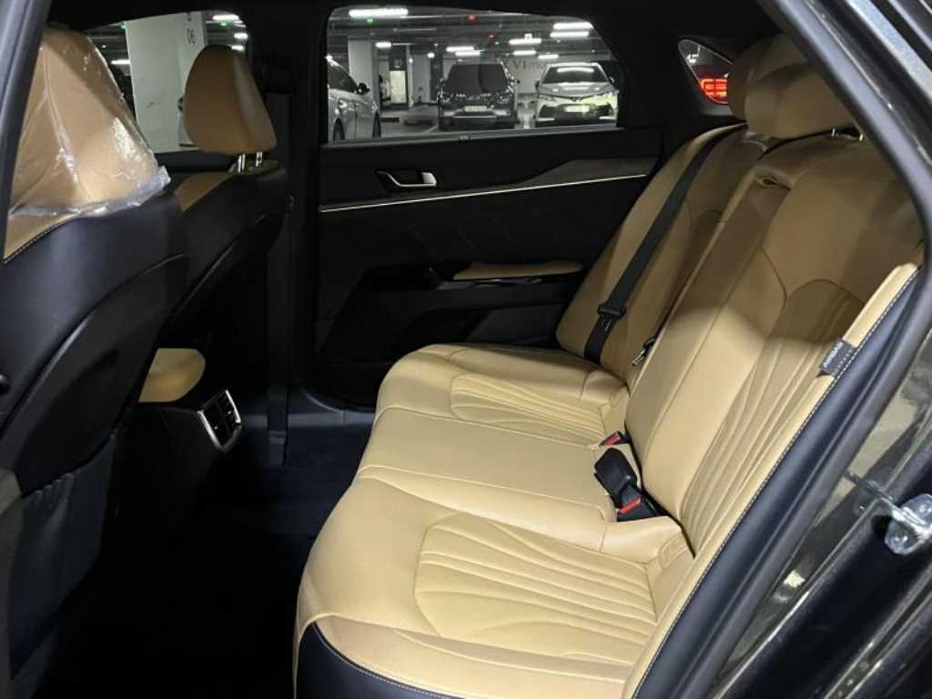 KIA K5 - Vista 6