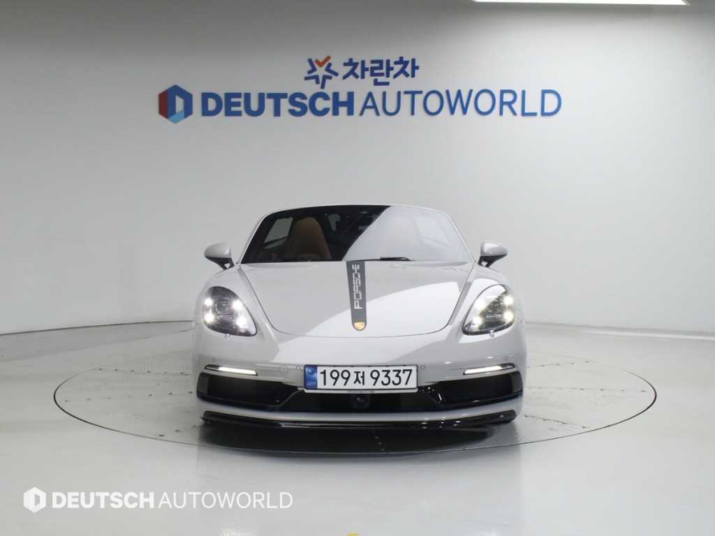 Porsche 718 - Vista 3