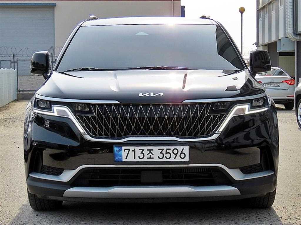 KIA Carnival 2023 Negro - Importación desde Corea - HF Imports Iquique - Foto 1