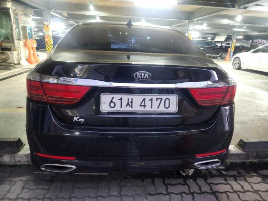 KIA K9 - Vista 4