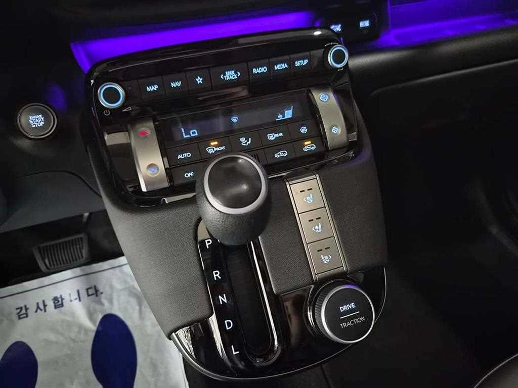 HYUNDAI Casper - Vista 11