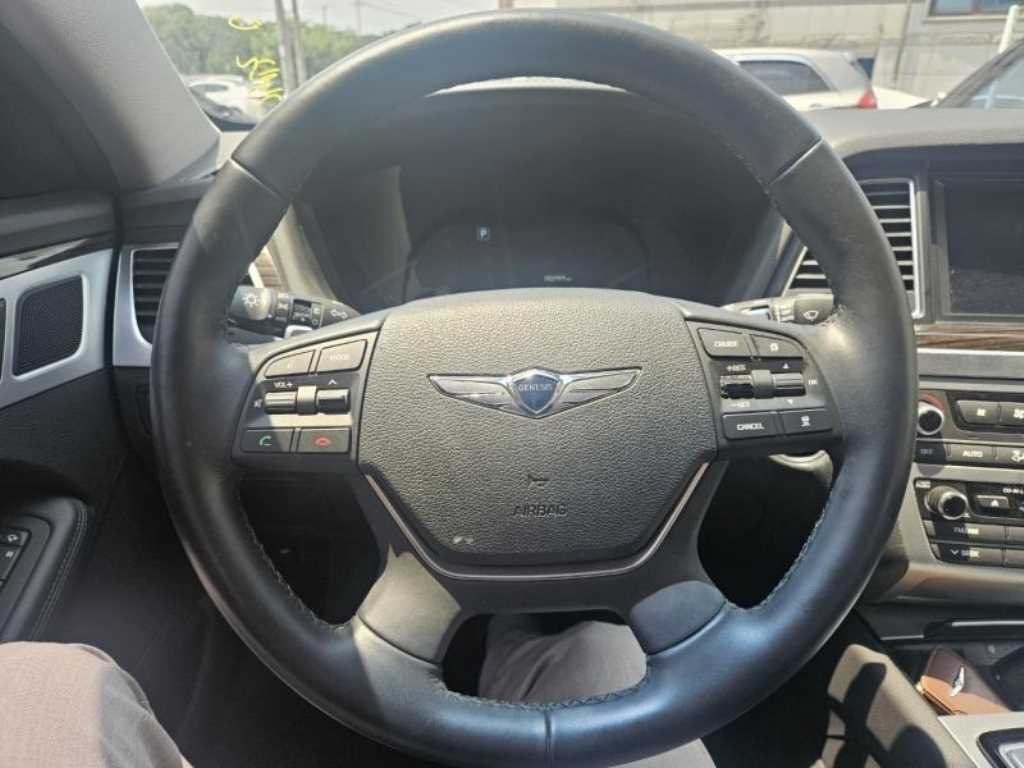 Genesis G80 - Vista 8