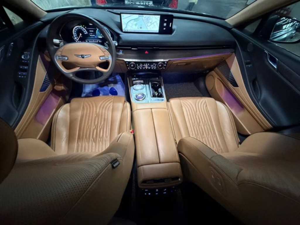 Genesis G80 - Vista 6