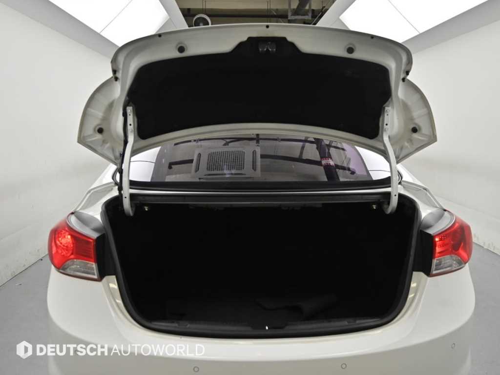 HYUNDAI Avante 2012 - Importación desde Corea - HF Imports Iquique - Foto 19