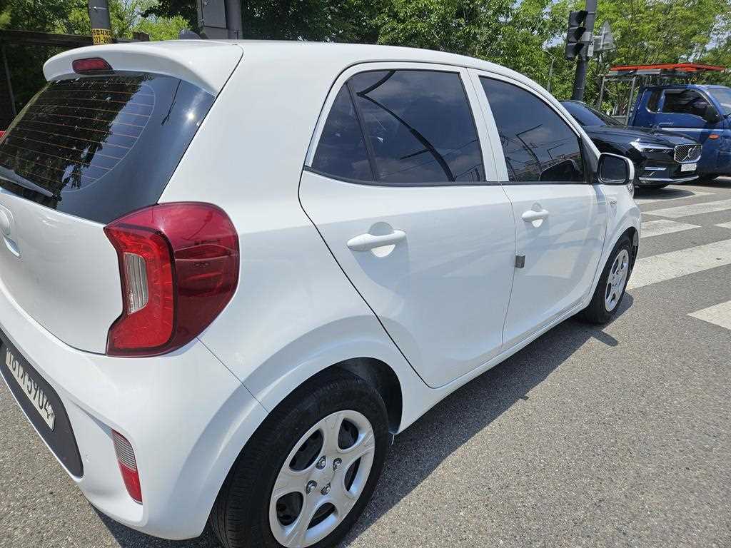 KIA Morning - Vista 4