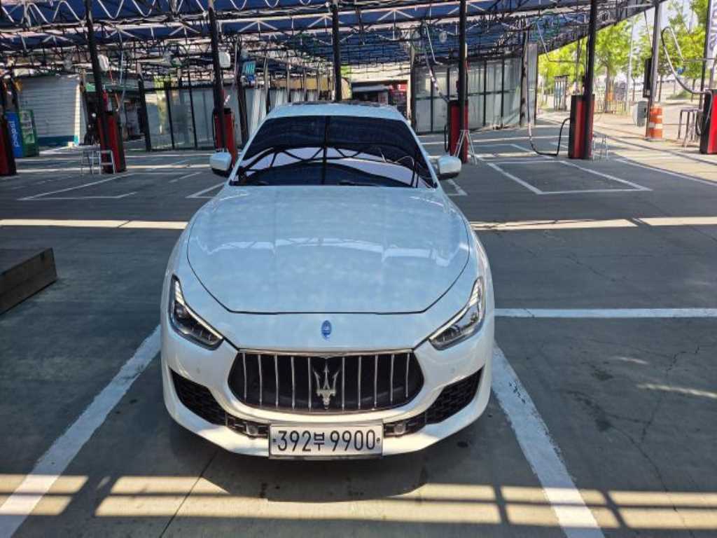 Maserati Ghibli