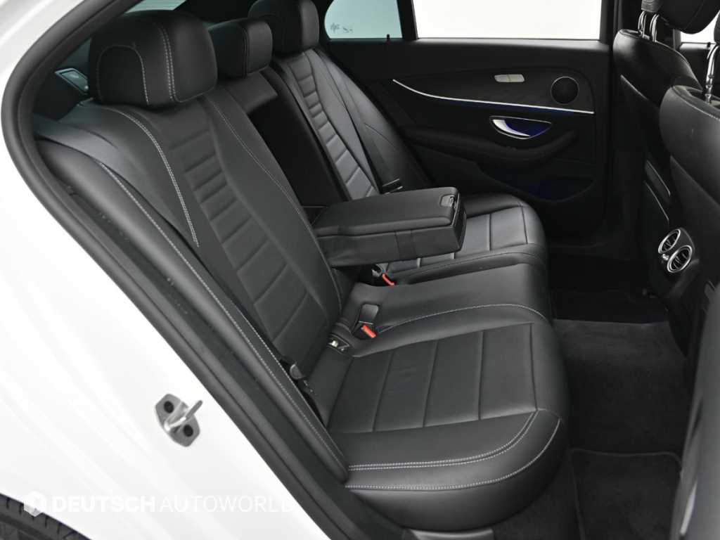 Mercedes Benz E class - Vista 12