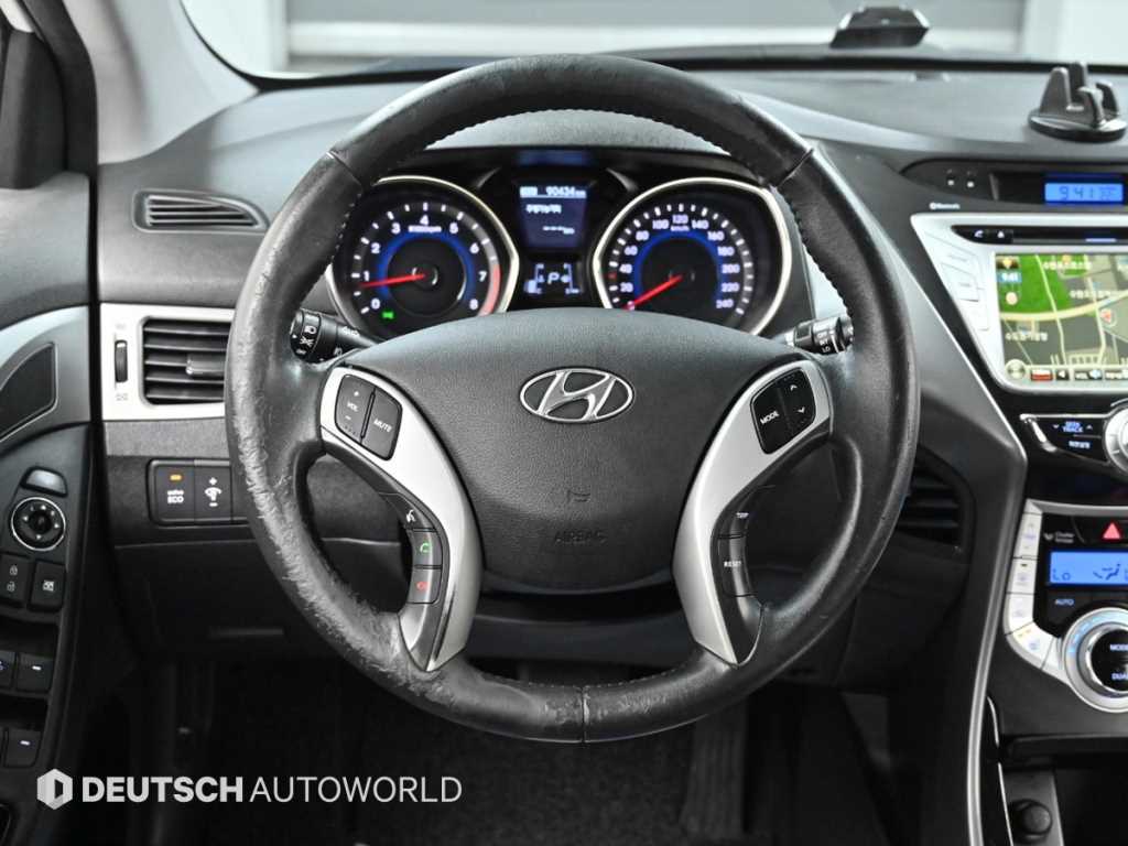 HYUNDAI Avante 2012 - Importación desde Corea - HF Imports Iquique - Foto 13