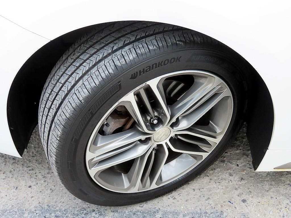 HYUNDAI Grandeur 2018 Blanco - Importación desde Corea - HF Imports Iquique - Foto 20