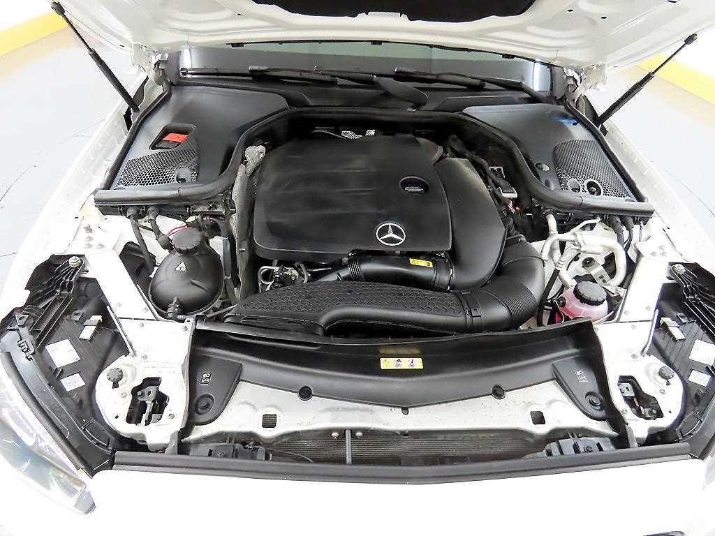 Mercedes Benz E class 2021 Blanco - Importación desde Corea - HF Imports Iquique - Foto 19