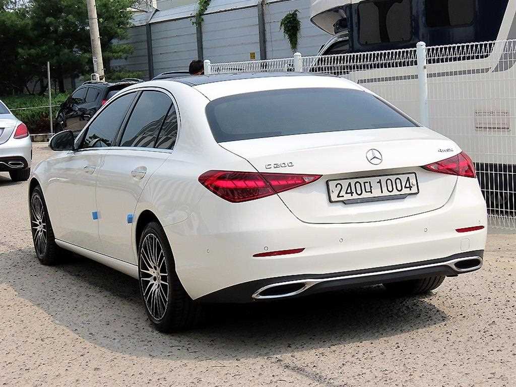 Mercedes Benz C Class - Vista 3