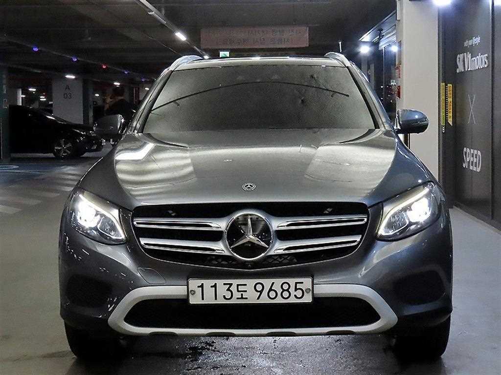 Mercedes Benz GLC Class - Vista 2
