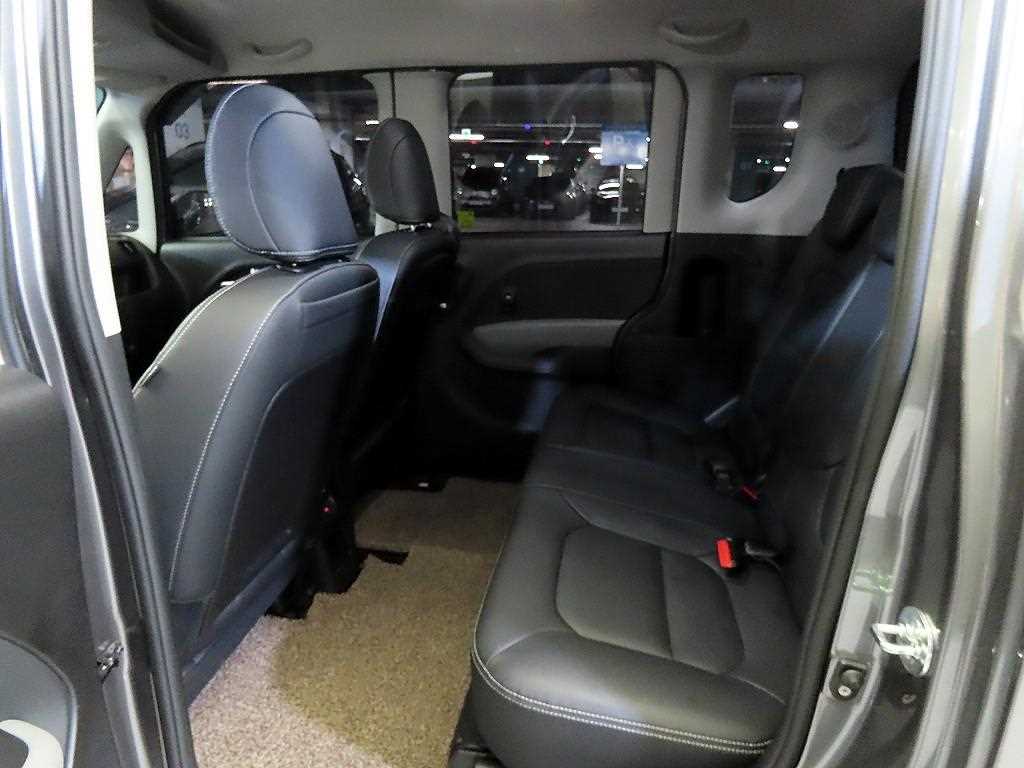 KIA Ray - Vista 7