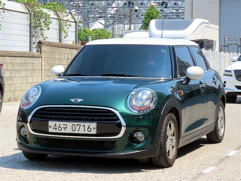 Mini Cooper - Vista 2