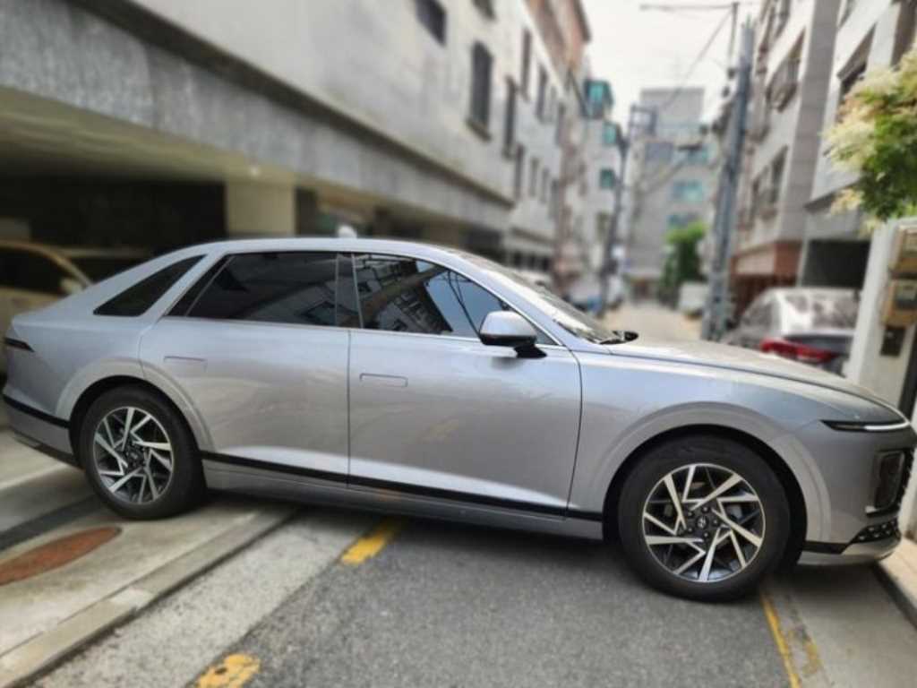 HYUNDAI Grandeur - Vista 4