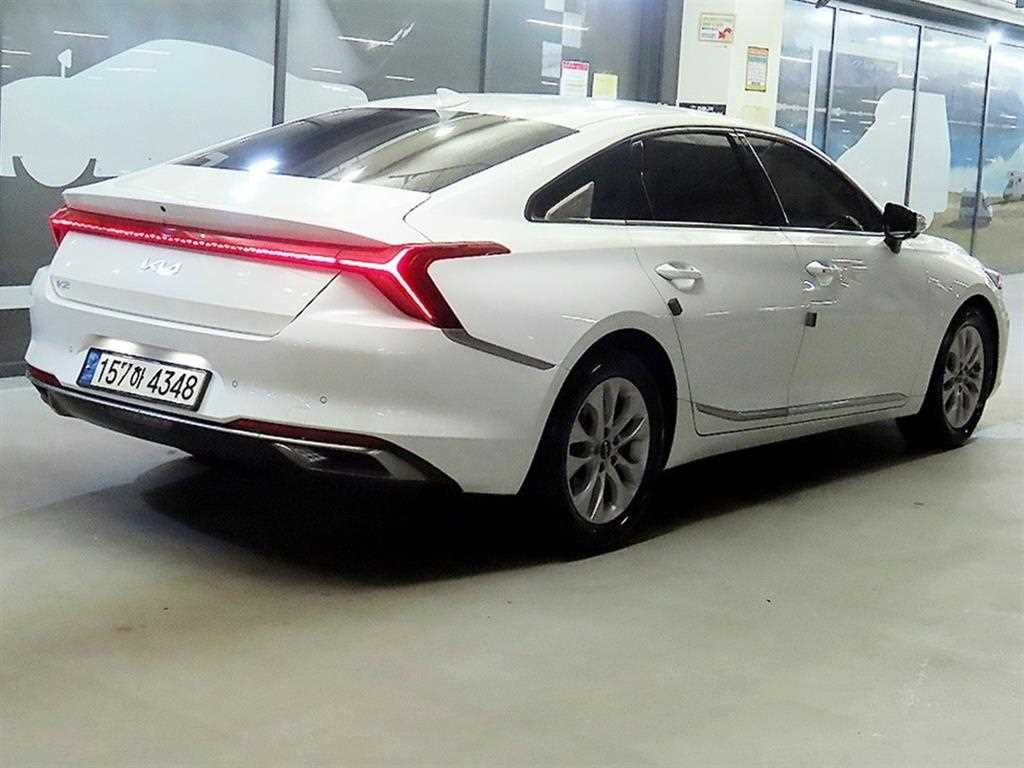 KIA K8 - Vista 4