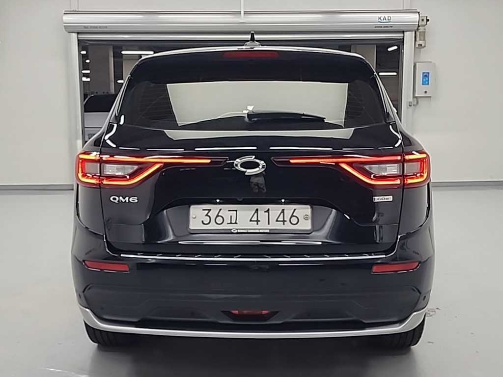 SAMSUNG QM6 - Vista 3