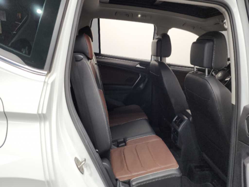 Volkswagen Tiguan - Vista 12