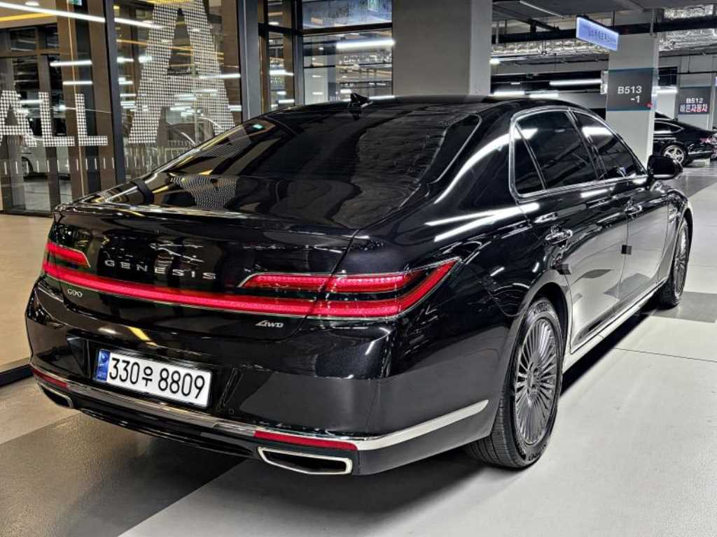 Genesis G90 - Vista 4