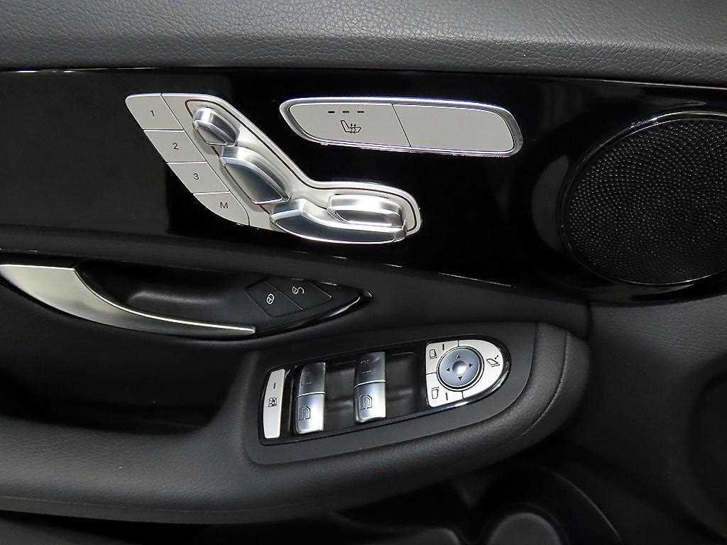 Mercedes Benz C Class 2017 Blanco - Importación desde Corea - HF Imports Iquique - Foto 14