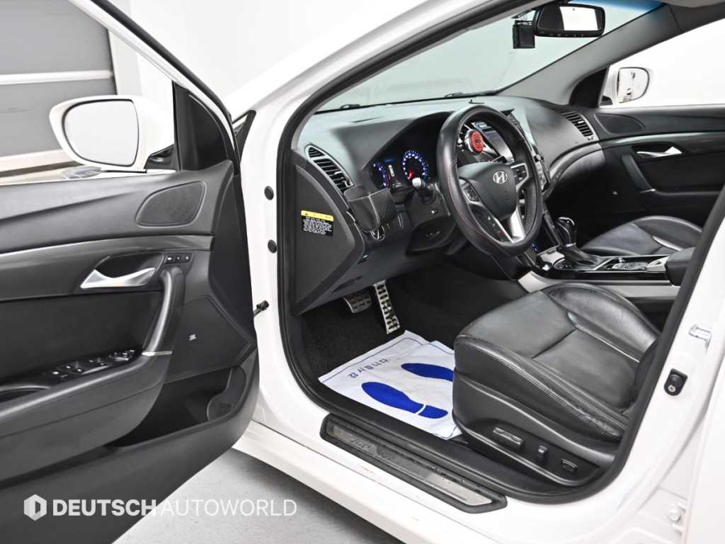 HYUNDAI i40 - Vista 11