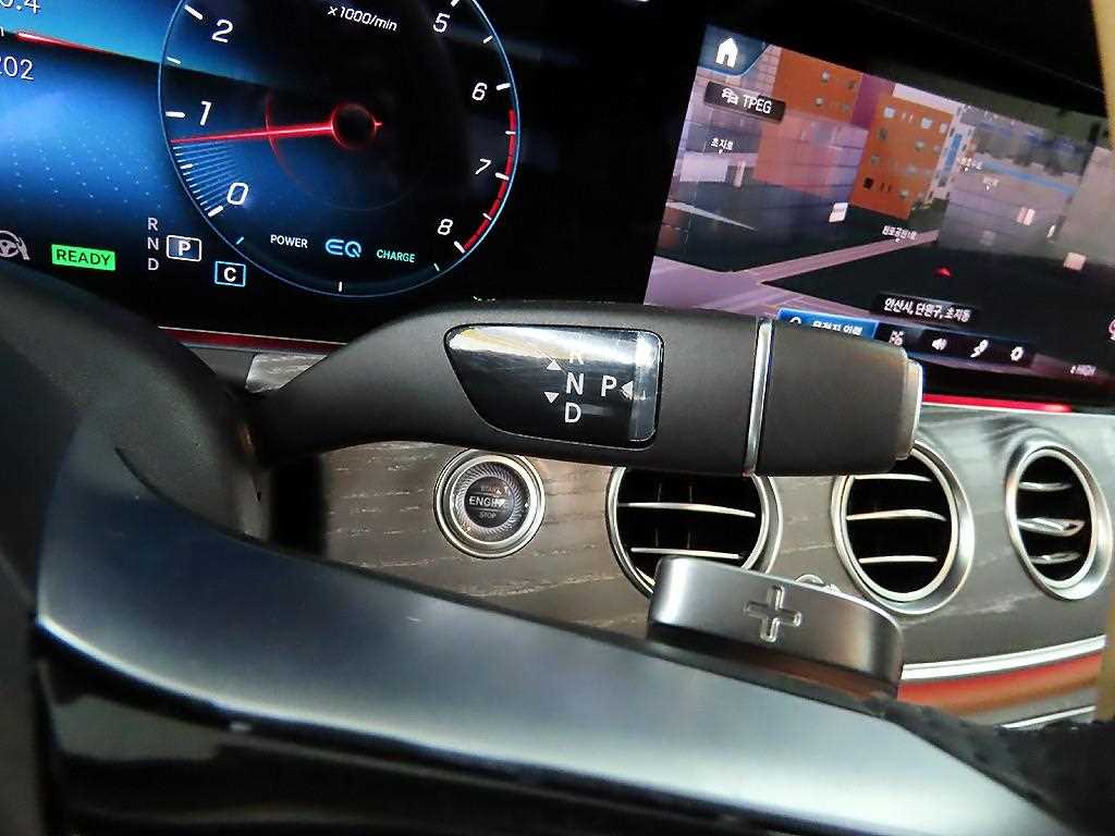 Mercedes Benz E class - Vista 10