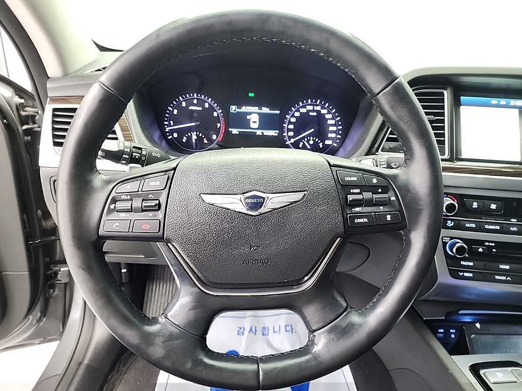 Genesis G80 - Vista 9