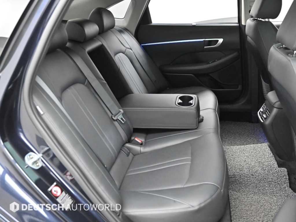 HYUNDAI Sonata - Vista 12