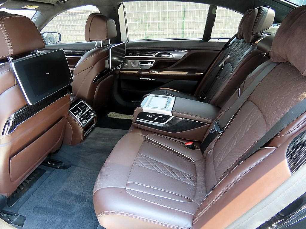 BMW 7 Series - Vista 6