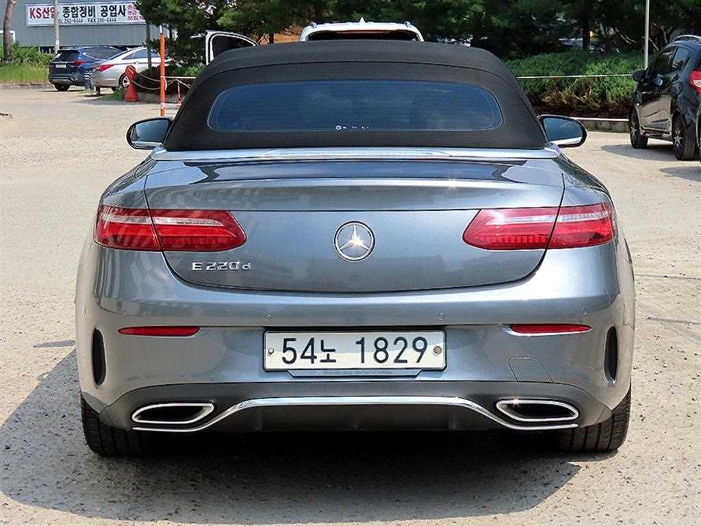 Mercedes Benz E class - Vista 4