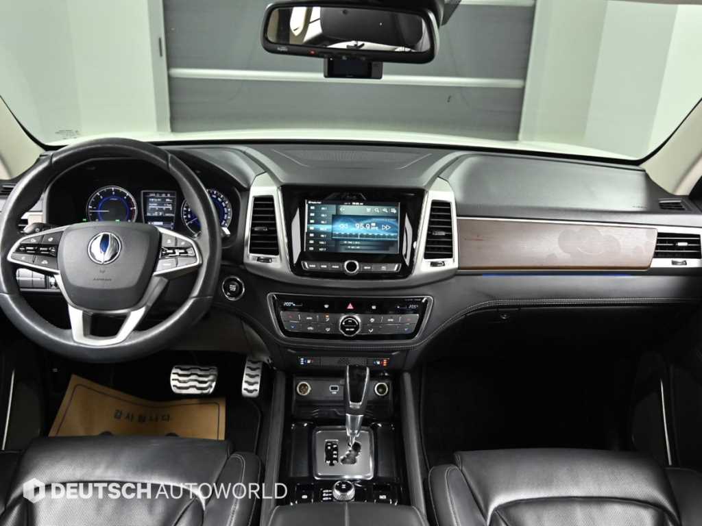 Ssangyong Rexton - Vista 7