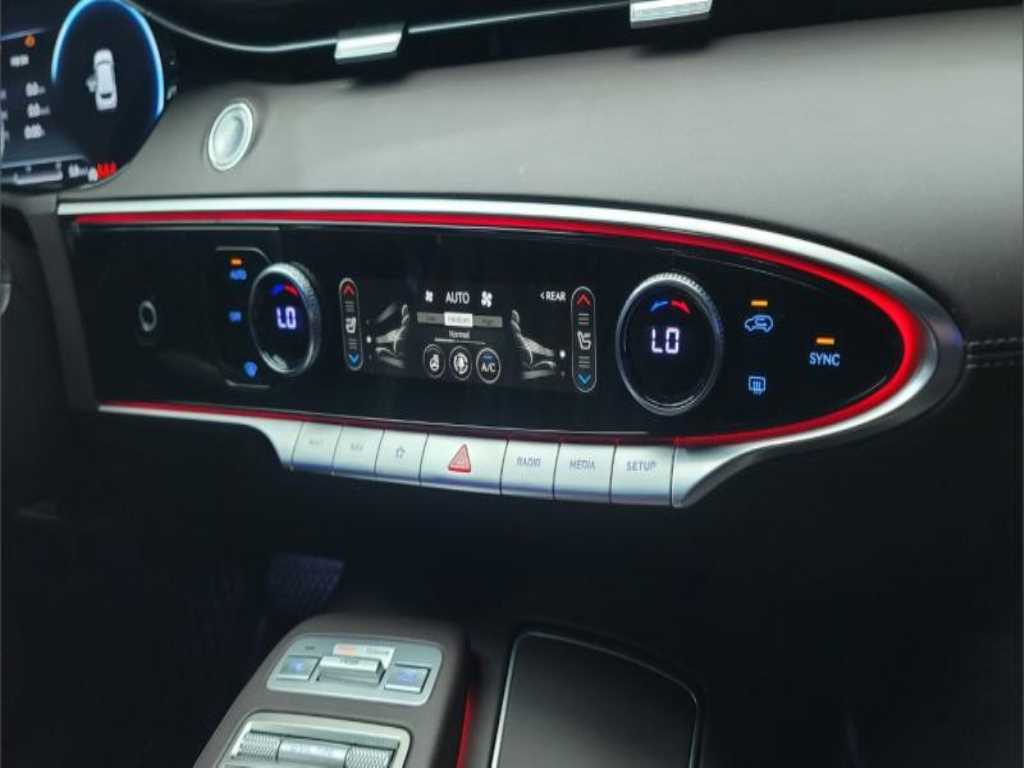 Genesis GV70 - Vista 12