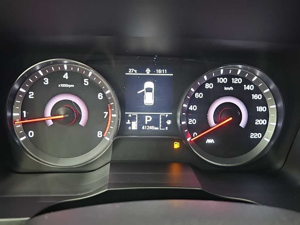 Ssangyong Tivoli - Vista 6