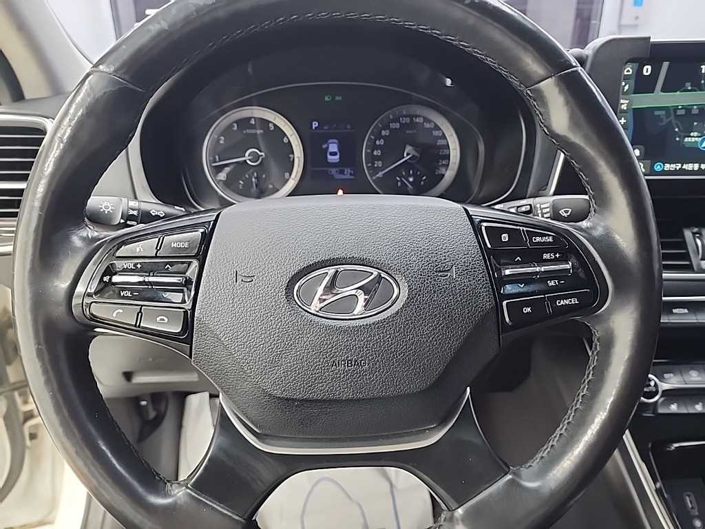 HYUNDAI Grandeur - Vista 9