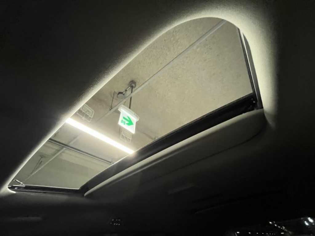 KIA Carnival - Vista 10