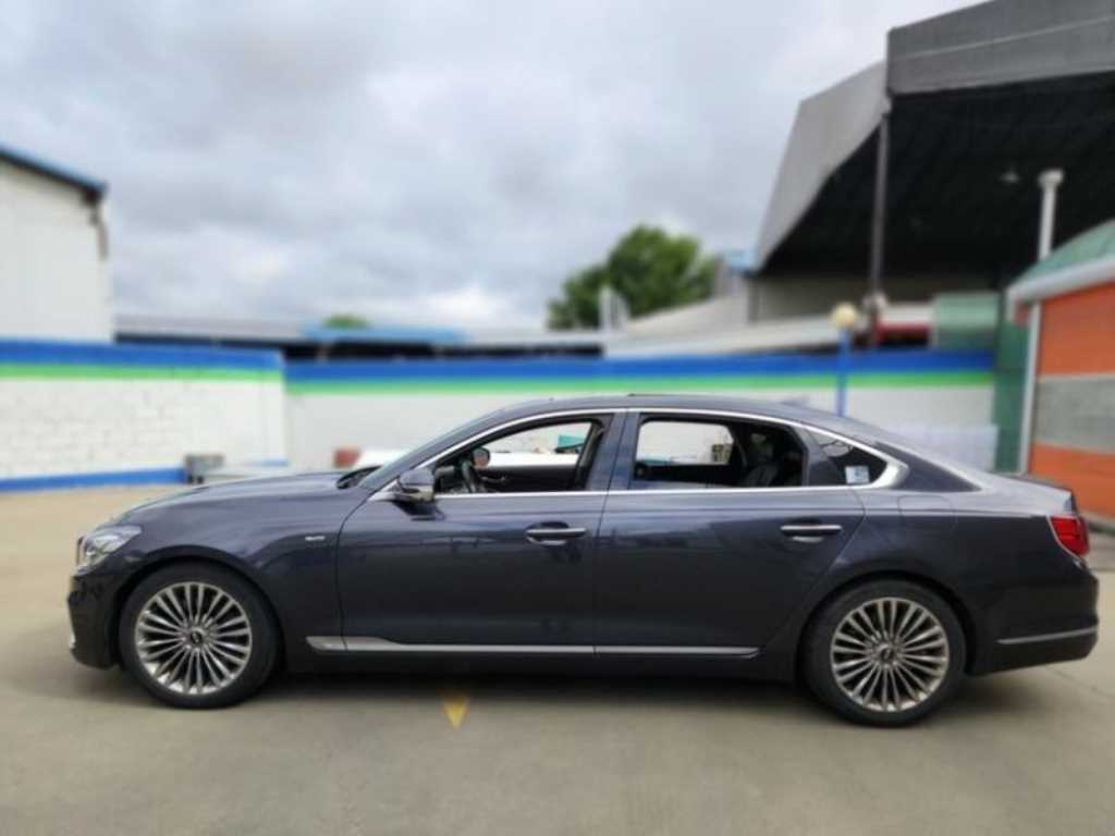 KIA K9 - Vista 3