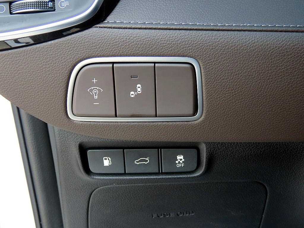 HYUNDAI Grandeur - Vista 12