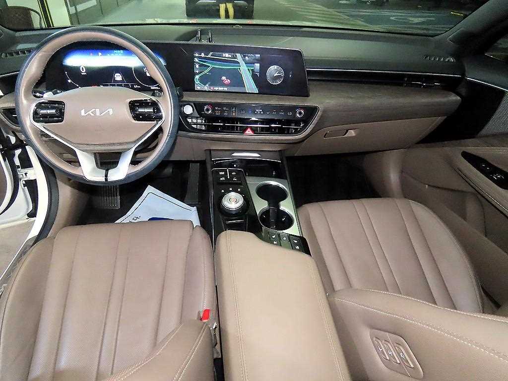 KIA K8 - Vista 10