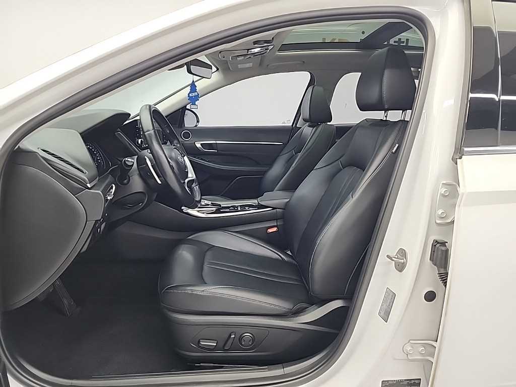 HYUNDAI Sonata - Vista 11