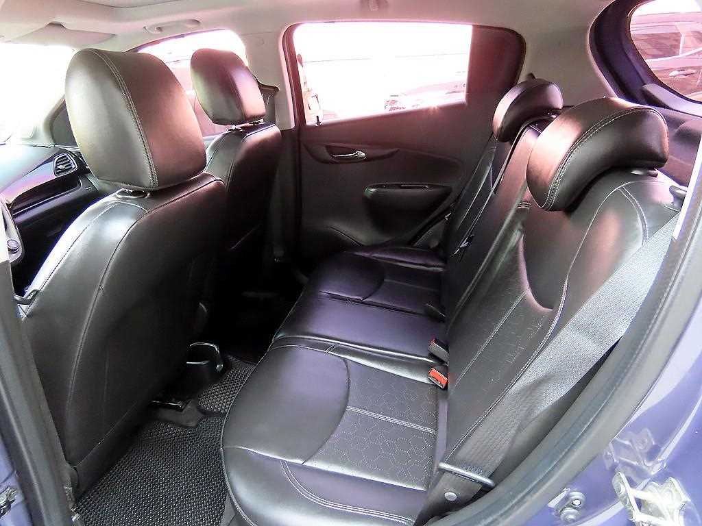 Chevrolet Spark - Vista 6