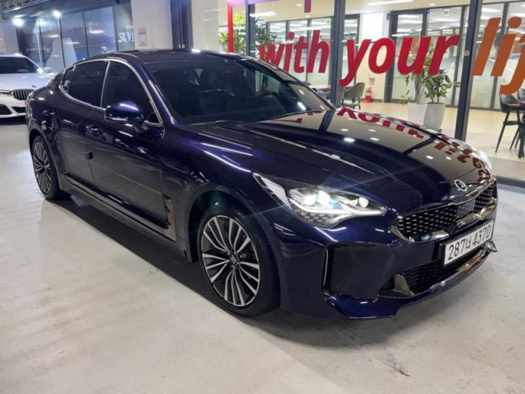 KIA Stinger - Vista 2
