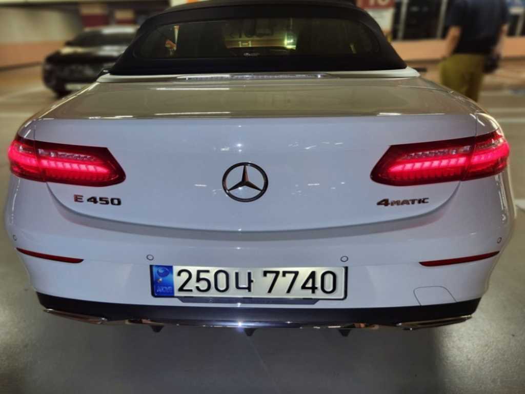 Mercedes Benz E class - Vista 3