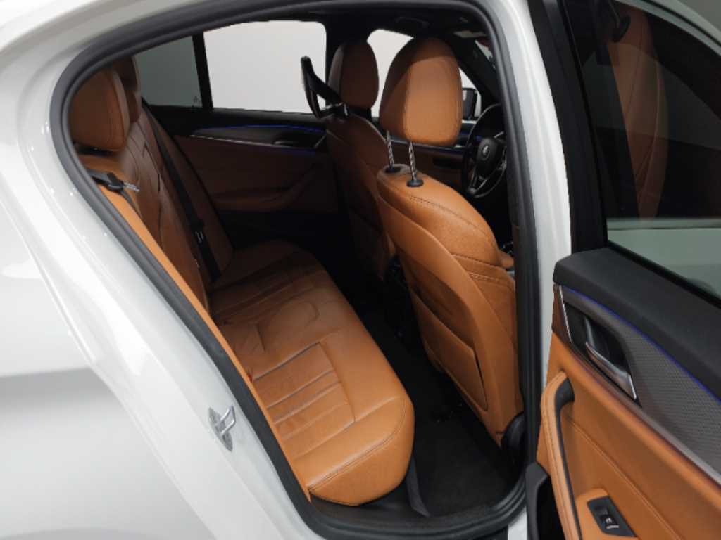 BMW 5 Series - Vista 12