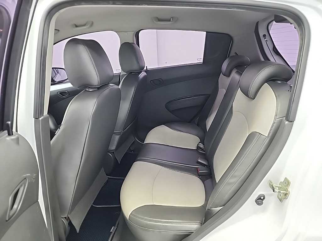 Chevrolet Spark - Vista 12