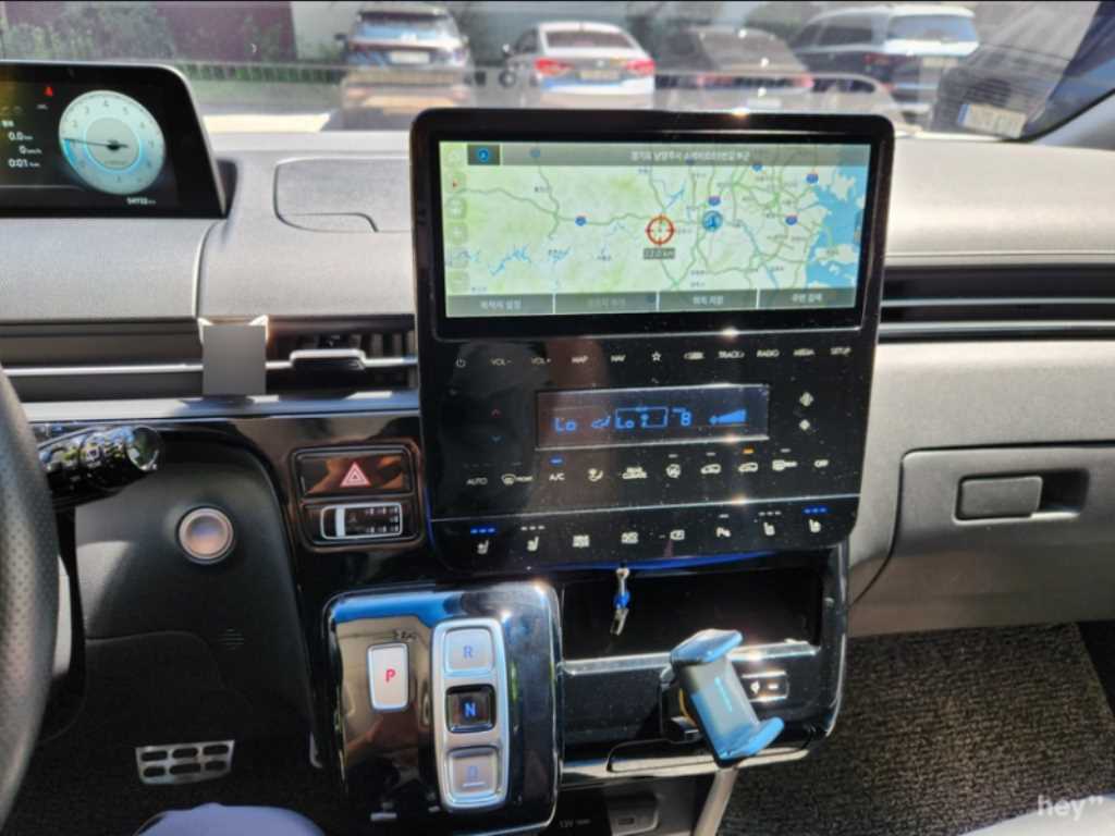 HYUNDAI Staria - Vista 11